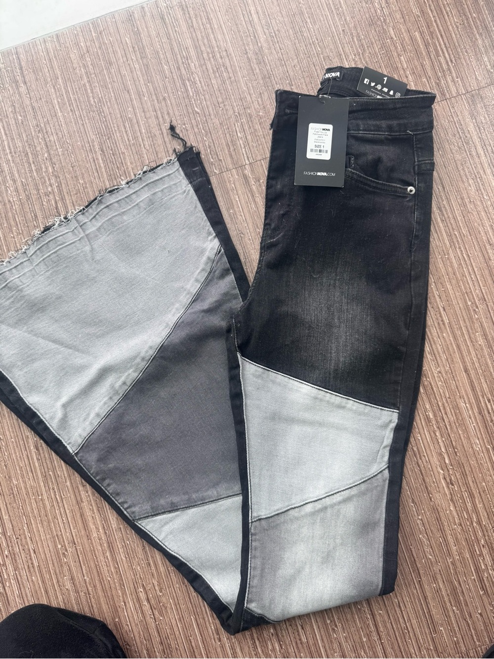 Fashion Nova Black & Light-Gray Patchwork Wide-Leg Jeans